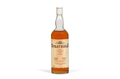 Lot 105 - Strathisla 8 Year Old