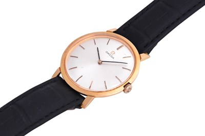 Lot 59 - A MEN'S OMEGA GOLD PLATED MANUAL WRISTWATCH