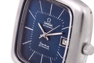 Lot 120 - A MEN'S OMEGA STAINLESS STEEL AUTOMATIC BRACELET WATCH.