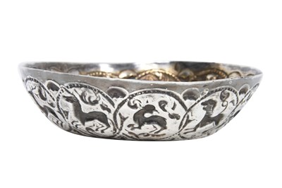 Lot 70 - A MODERN OTTOMAN BALKAN-REVIVAL ELECTROPLATED SILVER TAZA WITH ANIMALS