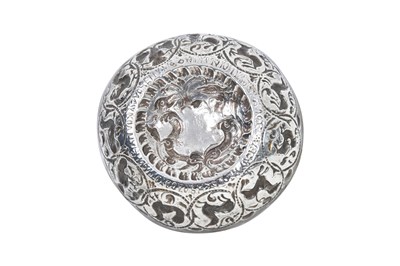 Lot 70 - A MODERN OTTOMAN BALKAN-REVIVAL ELECTROPLATED SILVER TAZA WITH ANIMALS