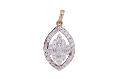 Lot 12 - A DIAMOND-SET POINTED OVAL PENDANT