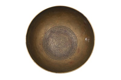Lot 102 - AN ENGRAVED JA'FAR-STYLE BRASS DRINKING BOWL