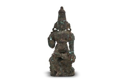 Lot 343 - AN INDIAN VIJAYANAGARA BRONZE STATUETTE OF A SEATED VISHNU