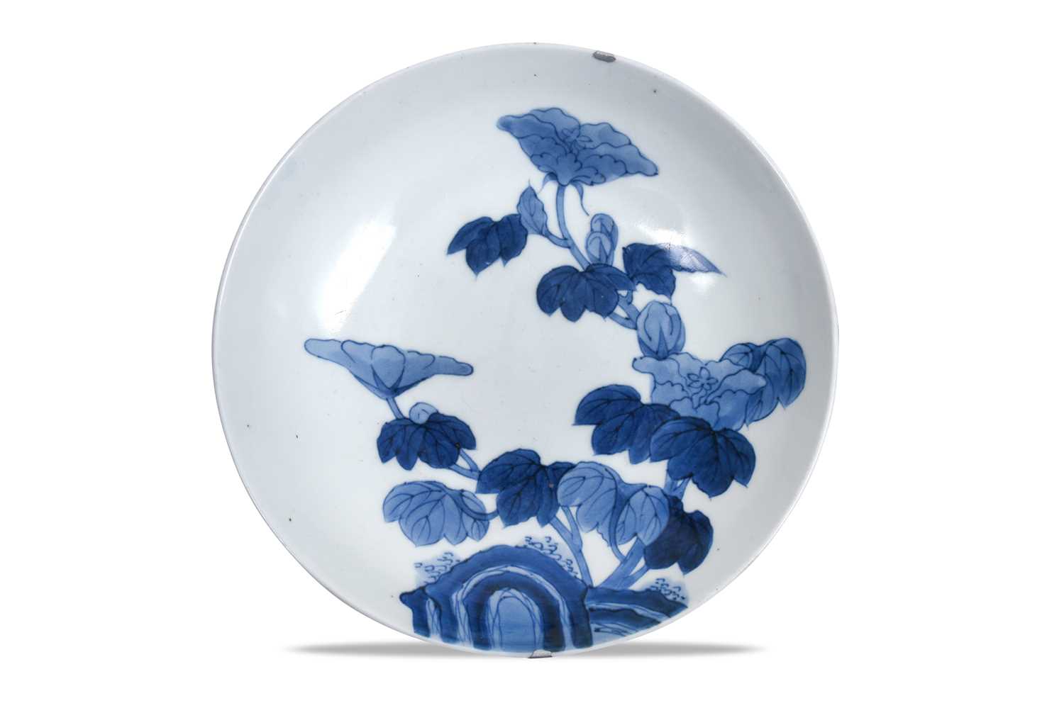 Lot 22 - A JAPANESE BLUE AND WHITE NABESHIMA ‘HIBISCUS’ DISH