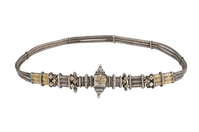 Lot 163 - AN INDIAN SHAIVA PARCEL-GILT SILVER GIRDLE (KAMARPATTI OR KANDORA)