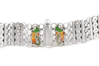Lot 164 - AN INDIAN SILVER BELT WITH ENAMELLED PEACOCKS