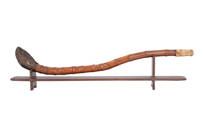 Lot 210 - λ A JAPANESE MEIJI BAMBOO OPIUM PIPE