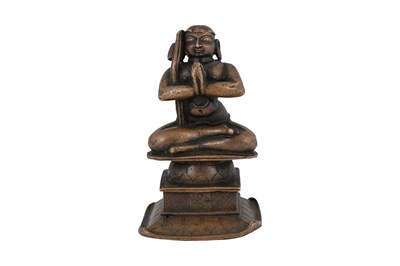 Lot 176 - A MINIATURE BRONZE FIGURINE OF THE HINDU PHILOSOPHER, RAMANUJA (1017 - 1137)