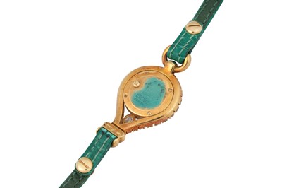 Lot 58 - A LADIES ETOLIE 18K YELLOW GOLD QUARTZ WRISTWATCH