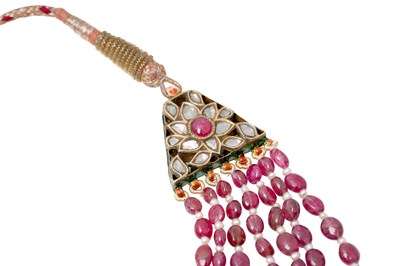 Lot 263 - A MUGHAL-REVIVAL SEVEN-STRAND SEED PEARLS AND SPINEL BEADS NECKLACE