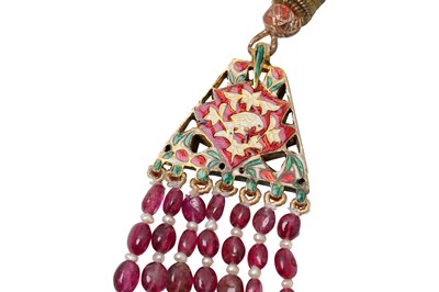 Lot 263 - A MUGHAL-REVIVAL SEVEN-STRAND SEED PEARLS AND SPINEL BEADS NECKLACE