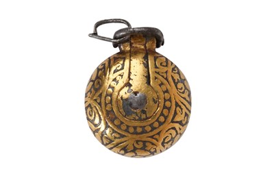 Lot 179 - A GOLD-DAMASCENED (KOFTEGARI) STEEL LIME PASTE CONTAINER
