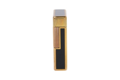 Lot 58 - S.T DUPONT LIGNE 1 CHINESE LACQUER AND GOLD PLATED LIGHTER.