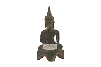Lot 172 - A THAI BRONZE SEATED BUDDHA FIGURINE