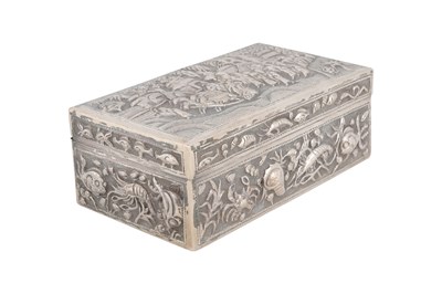 Lot 249 - A SILVER BURMESE REPOUSSÉ BOX WITH PROCESSION SCENE
