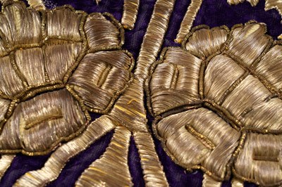 Lot 270 - A FINE OTTOMAN METAL-THREAD EMBROIDERED PURPLE VELVET BRIDAL ROBE WITH MATCHING HAT