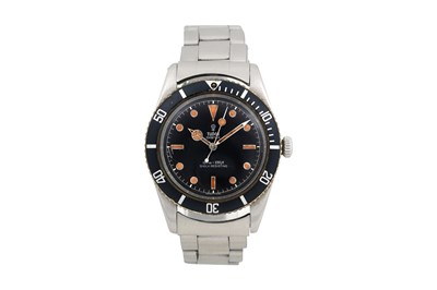 Lot 8 - A VINTAGE TUDOR MEN’S MANUAL STAINLESS STEEL BRACELET WATCH.