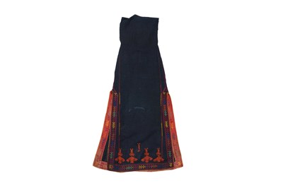 Lot 269 - A PALESTINIAN SLEEVELESS INDIGO BLUE-DYED LINEN JILLAYEH COAT WITH KASSABA EMBROIDERY