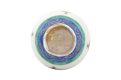 Lot 128 - AN ISLAMIC-REVIVAL KUTAHYA-STYLE GILT POTTERY VASE