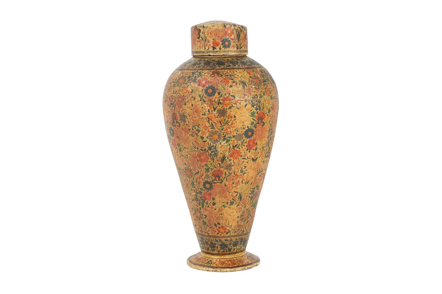 Lot 111 - A KASHMIRI POLYCHROME-PAINTED PAPIER-MÂCHÉ TEA CADDY