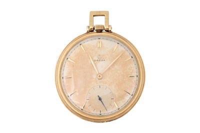 Lot 16 - AN OPEN FACE OMEGA POCKET WATCH 14K YELLOW GOLD.