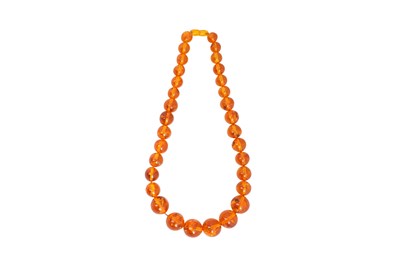 Lot 28 - A LARGE ROUND BAKELITE BEAD NECKLACE.