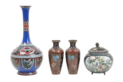 Lot 90 - A SMALL GROUP OF JAPANESE CLOISONNÉ ITEMS
