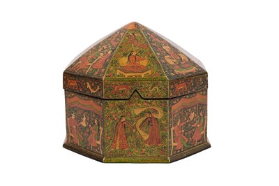 Lot 154 - A POLYCHROME-PAINTED AND LACQUERED PAPIER-MÂCHÉ TURBAN HOLDER WITH COURTLY SCENES