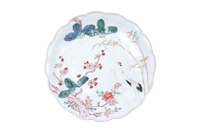 Lot 125 - A JAPANESE LOBED IMARI DISH