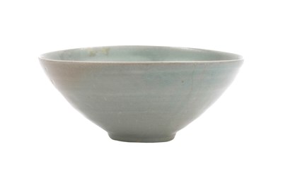 Lot 103 - A KOREAN CELADON-GLAZED BOWL