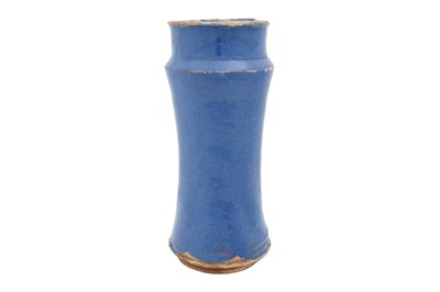 Lot 93 - A MONOCHROME BLUE-GLAZED ALBARELLO POTTERY VASE