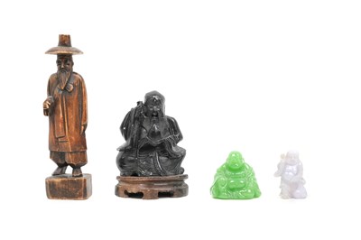 Lot 9 - A GROUP OF FOUR CHINESE FIGURESA GROUP OF FOUR CHINESE FIGURES