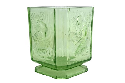 Lot 106 - A GREEN GLASS ART DECO-STYLE VASE