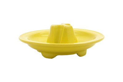 Lot 37 - A CHINESE LEMON YELLOW JUE STAND