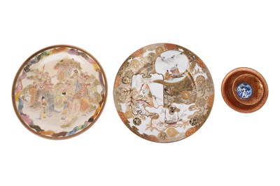 Lot 131 - A JAPANESE SATSUMA DISH, A KUTANI DISHS AND A BOWL AND SAUCER