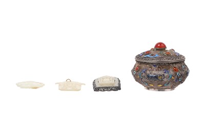 Lot 6 - THREE CHINESE WHITE JADE RETICULATED PLAQUES AND A FILIGREE AND ENAMELLED BOX AND COVER
