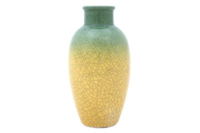 Lot 135 - A JAPANESE CRACKLE-GLAZED POTTERY KYO WARE VASE
