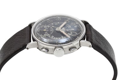 A VERY RARE VINTAGE MEN’S HEUER STAINLESS STEEL MANUAL CHRONOGRAPH.