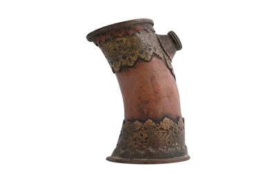 Lot 90 - λ A YAK HORN-SHAPED COPPER AND BRASS HUQQA BASE