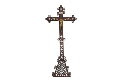 Lot 206 - AN INLAID OLIVE WOOD JERUSALEM CRUCIFIX