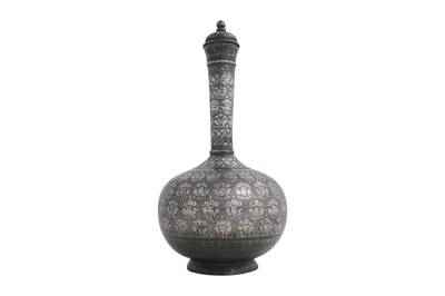 Lot 183 - A SILVER INLAID BIDRI SURAHI FLASK