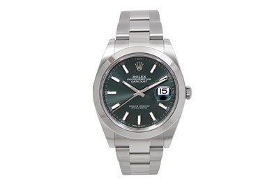 Lot 69 - A NEW MEN'S ROLEX STAINLESS STEEL GREEN DIAL BRACELET WATCH.