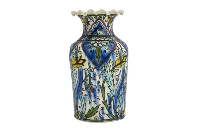 Lot 36 - A KÜTAHYA POTTERY BOTTLE VASE