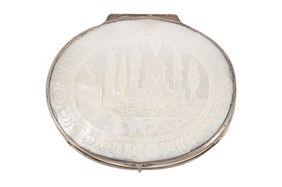Lot 213 - A RARE MOTHER-OF-PEARL SNUFF BOX CARVED WITH VIEW OF AL-AQSA MOSQUE