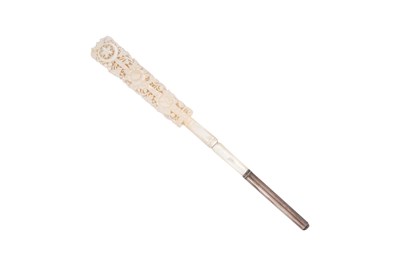 Lot 214 - AN OTTOMAN CARVED MOTHER-OF-PEARL QUILL WITH SILVER MOUNT