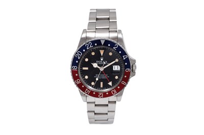 AN ATRACTIVE  ROLEX MEN’S STAINLESS STEEL AUTOMATIC BRACELET WATCH.