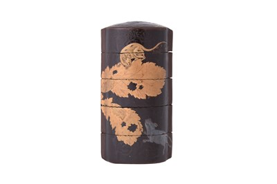 Lot 141 - λ THREE JAPANESE INRO AND A TORTOISE SHELL CIGARETTE CASE