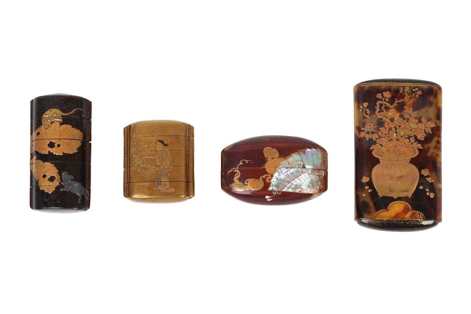 Lot 141 - λ THREE JAPANESE INRO AND A TORTOISE SHELL CIGARETTE CASE