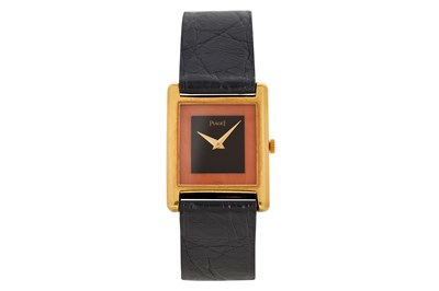 Lot 11 - A RARE LADIES PIAGET 18K YELLOW GOLD MANUAL WRISTWATCH.